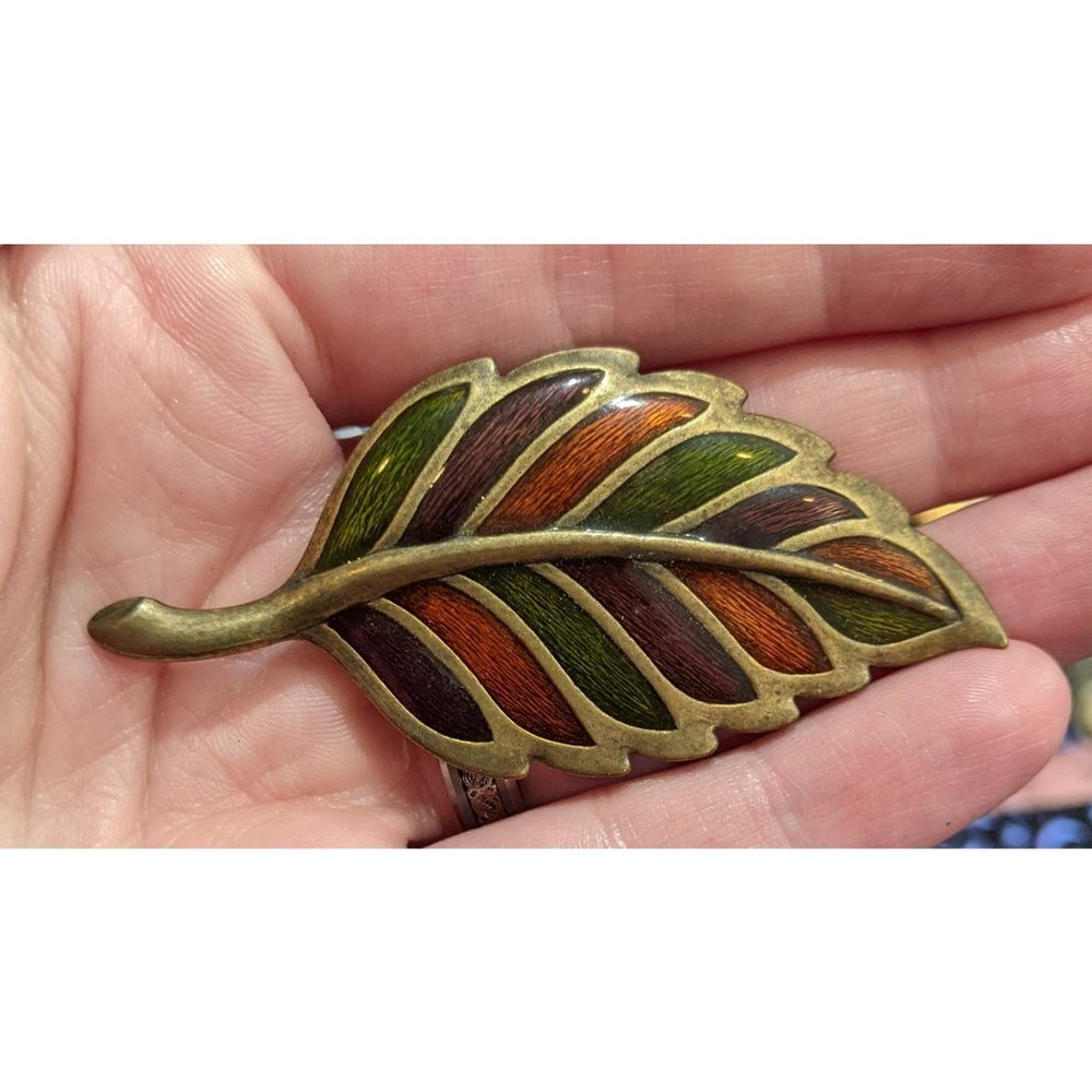 Bronze Tone Leaf Brooch